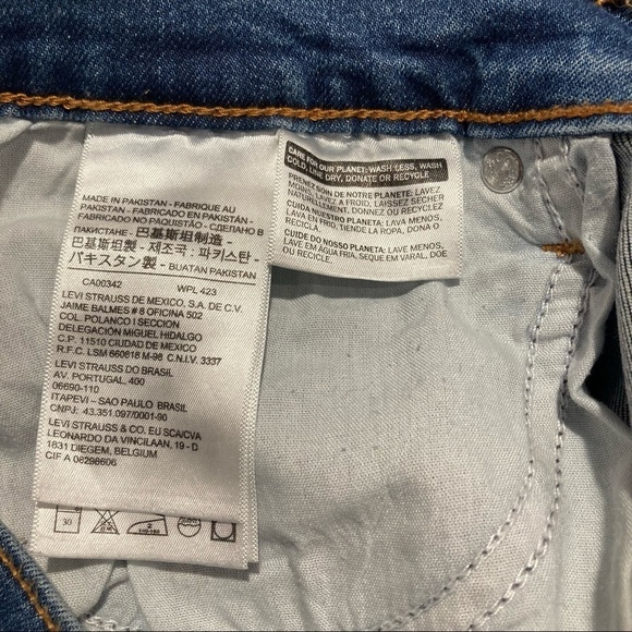 LEVI’S Sz 18 Wedgie Skinny Distressed Hem Button Fly Mid-Wash High Rise  Jeans - Picture 10 of 11